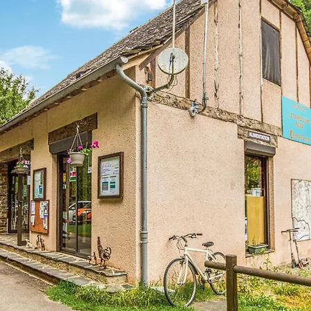 Pet Friendly Stacaravan In Conques-en-rouergues キャンプ場 Conques-en-Rouergue