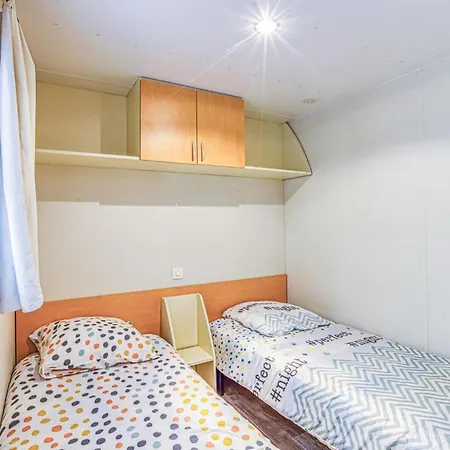 Campingplads Pet Friendly Stacaravan In Conques-en-rouergues Conques-en-Rouergue