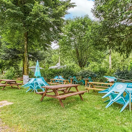 Pet Friendly Stacaravan In Conques-en-rouergues *
